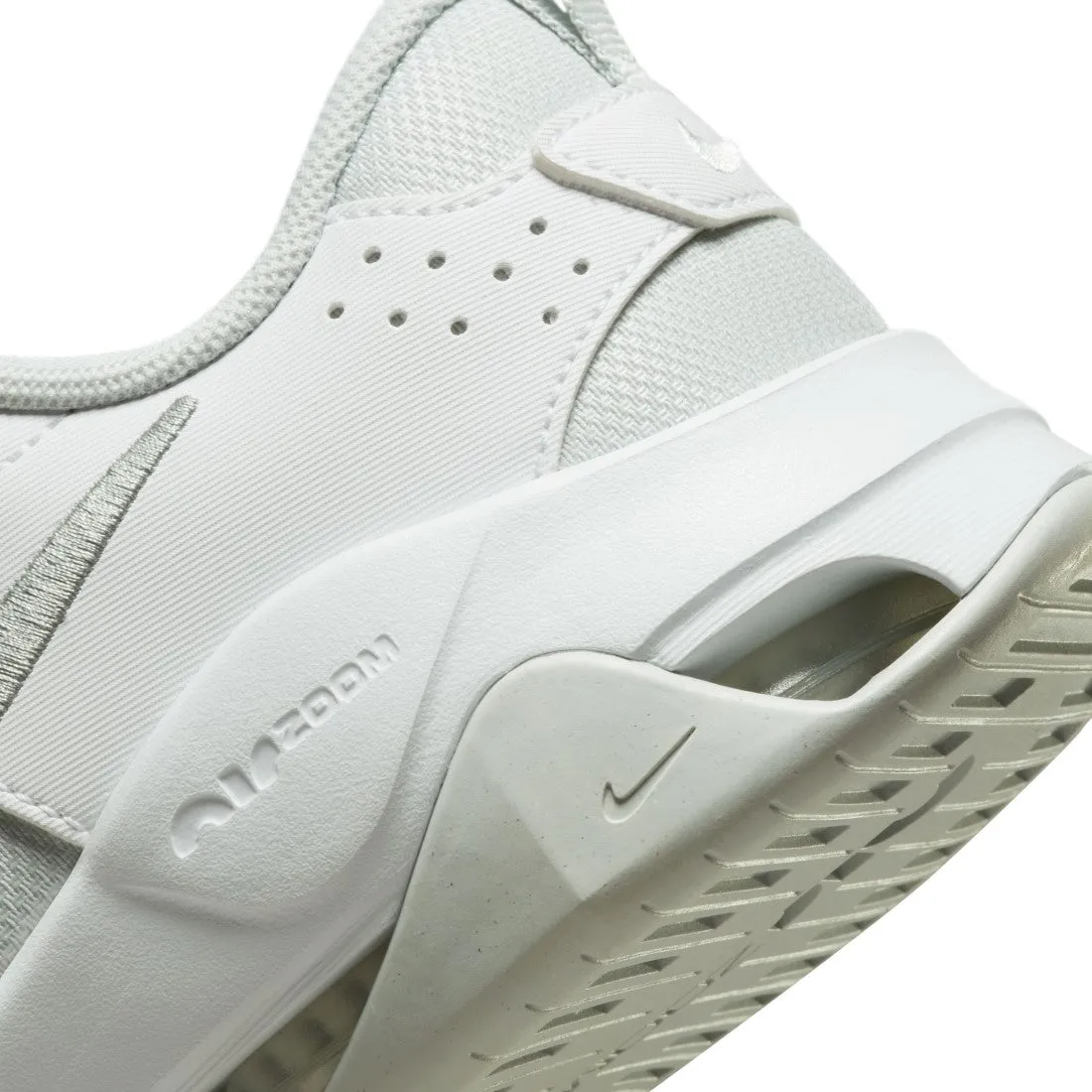 Zoom Bella 6 Training Shoes